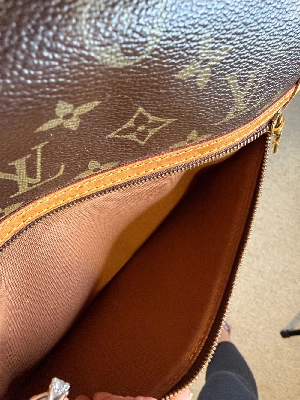 Louis Vuitton Bosphore Crossbody bag